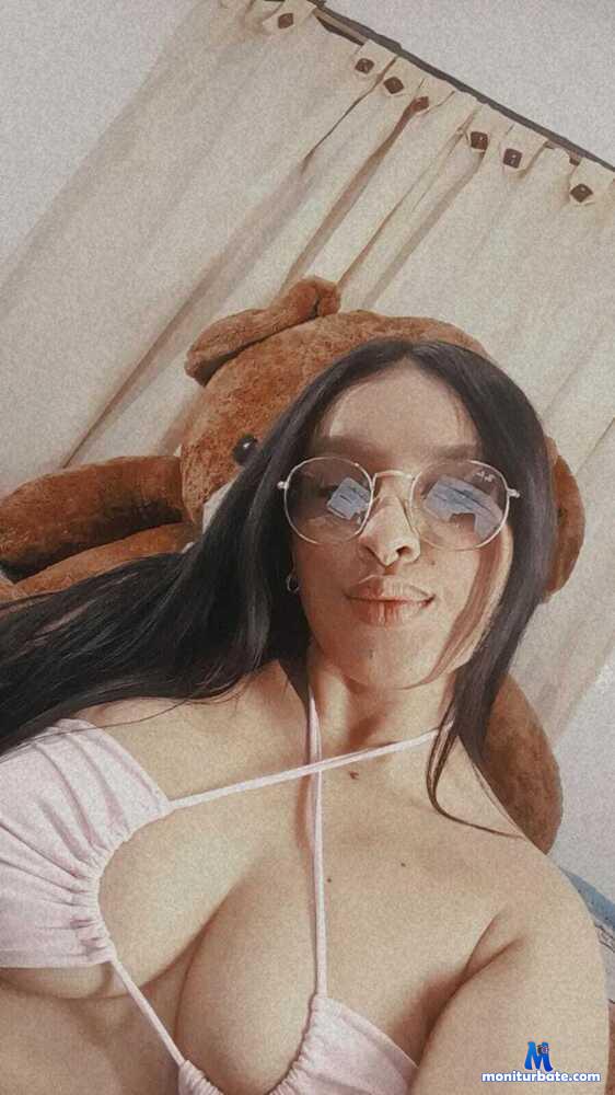 valeria-prada Camsoda performer 
