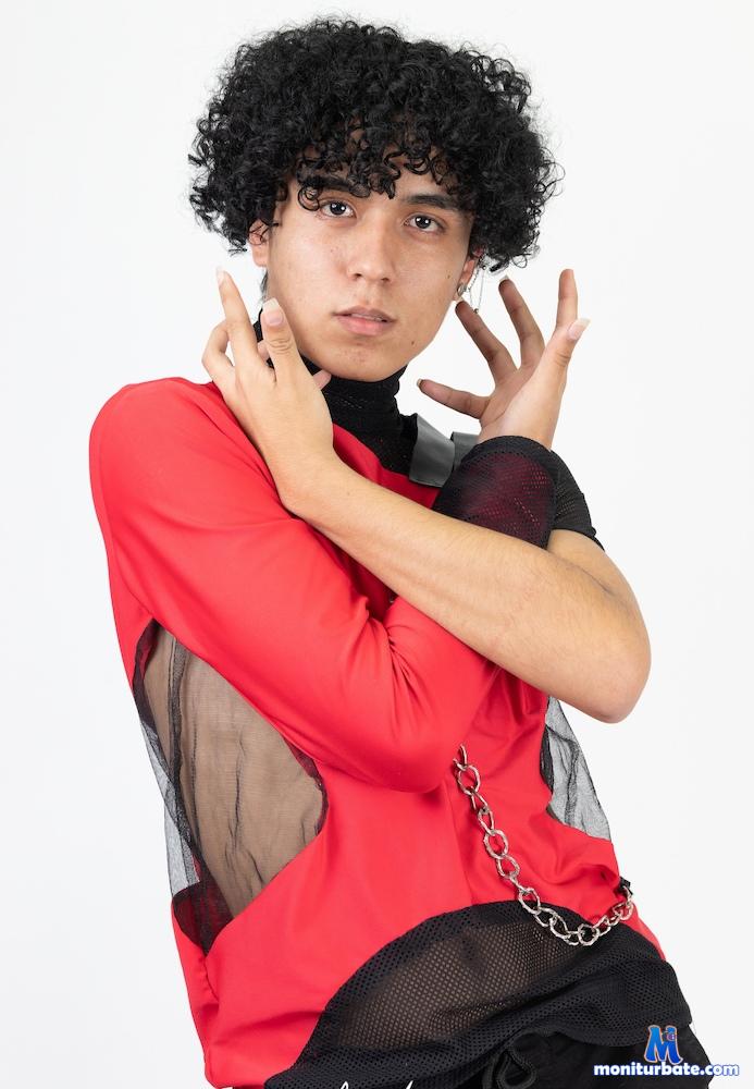 derkblack1 Camsoda performer 