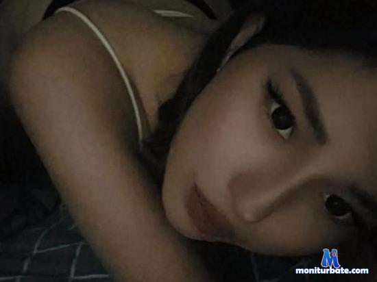 skrintai camsoda livecam performer profile