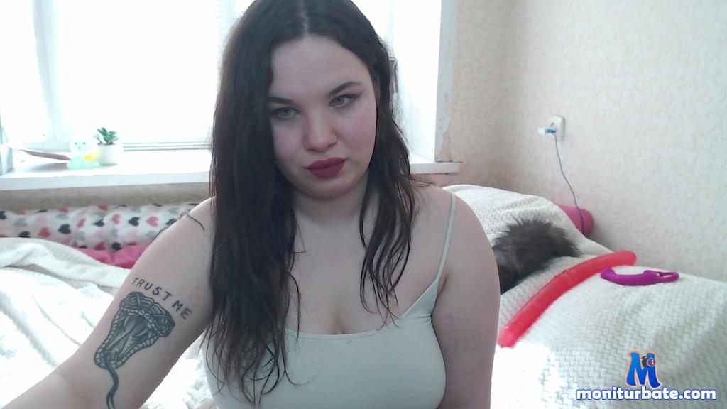 dinaruwess camsoda livecam performer profile