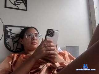 peachesssncreamsss camsoda livecam performer profile
