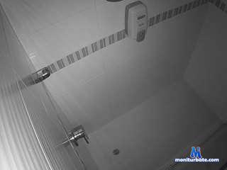 voyeurcam-jb-shower-12 Camsoda performer 