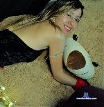 ambar-rousee Camsoda livecam show performer room profile