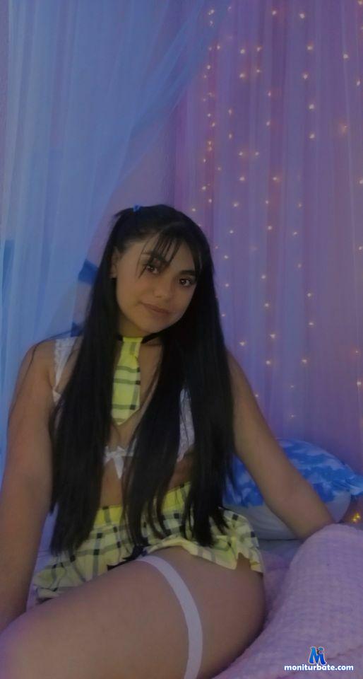 littleyeyis Camsoda performer 
