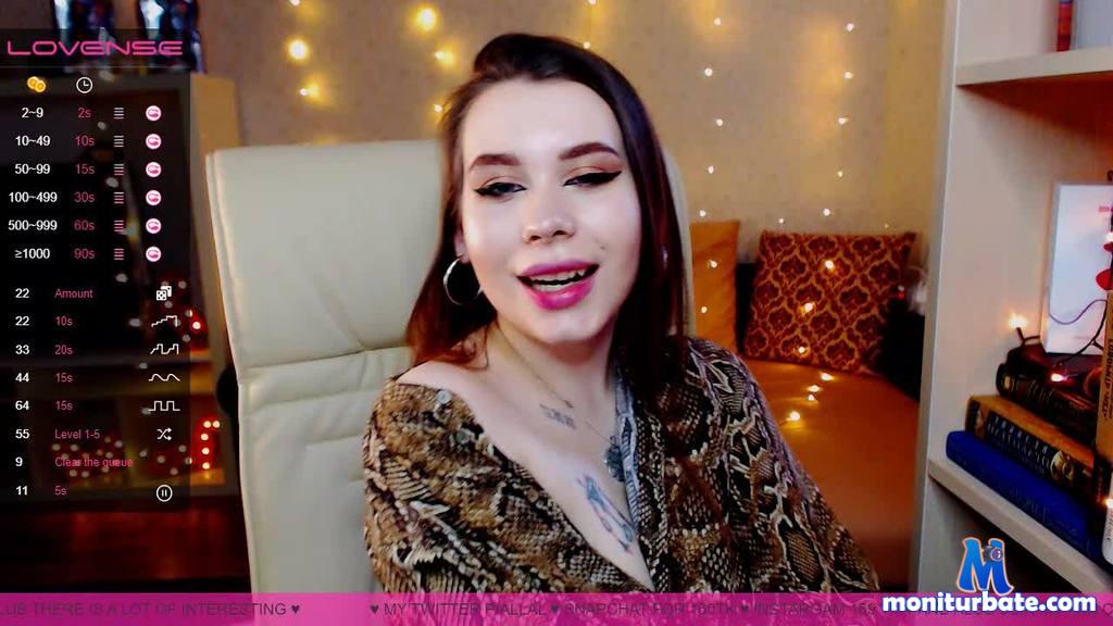 pialla camsoda livecam performer profile