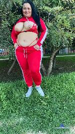 lucianabigtits Camsoda livecam show performer room profile
