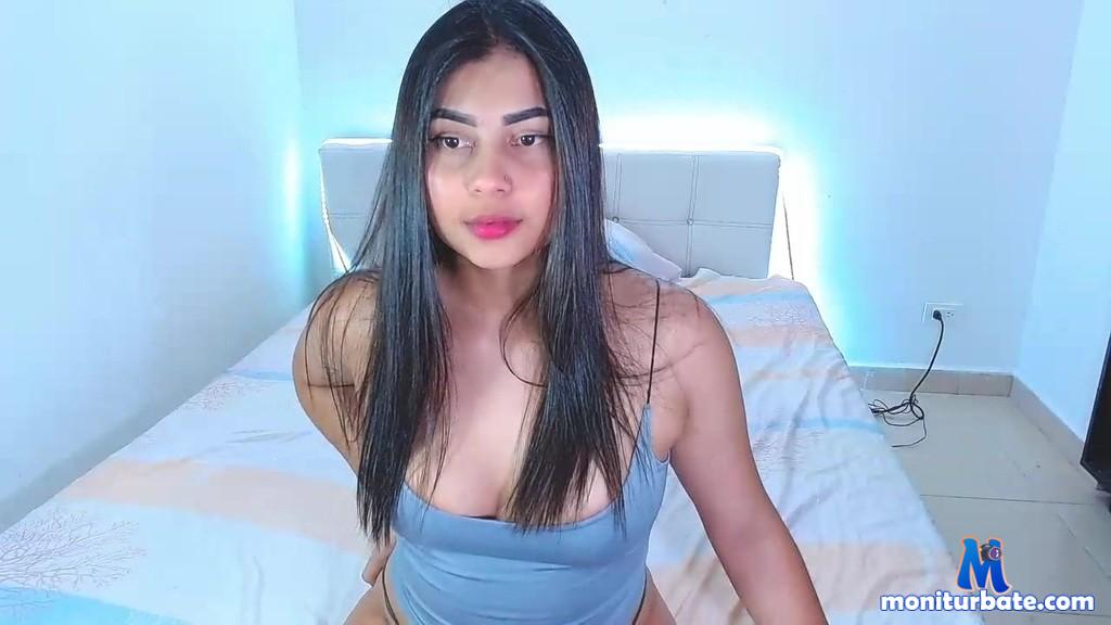 camila-xxx camsoda livecam performer profile