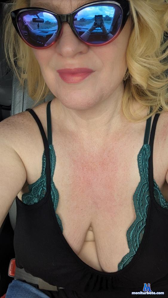darciedean camsoda livecam performer profile