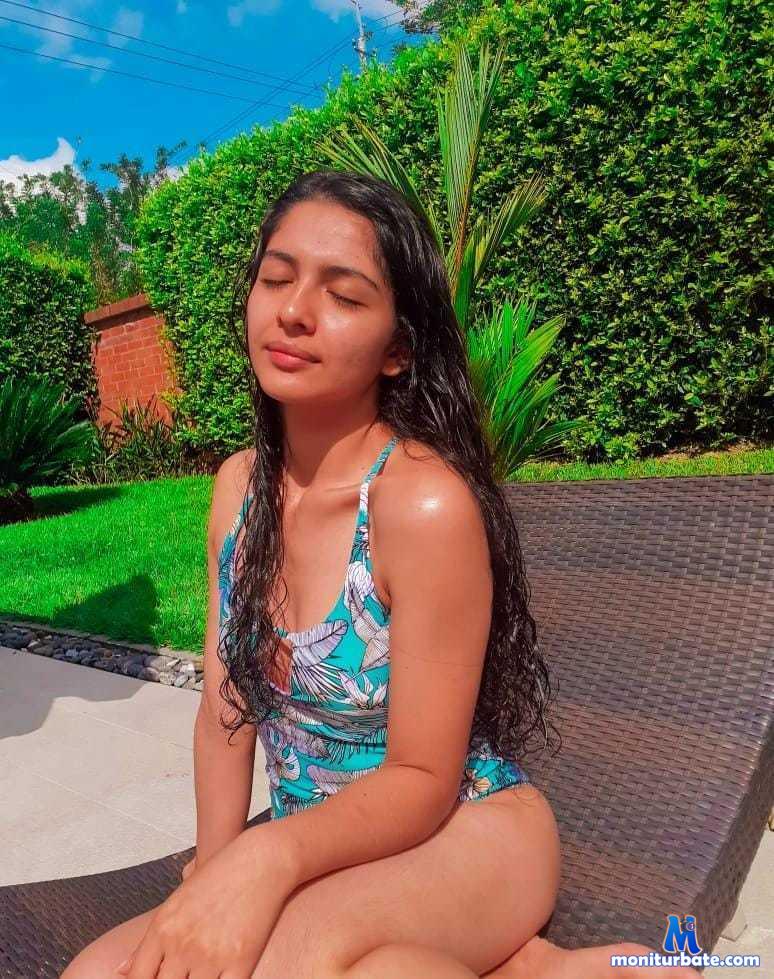 miia-evans Camsoda performer 