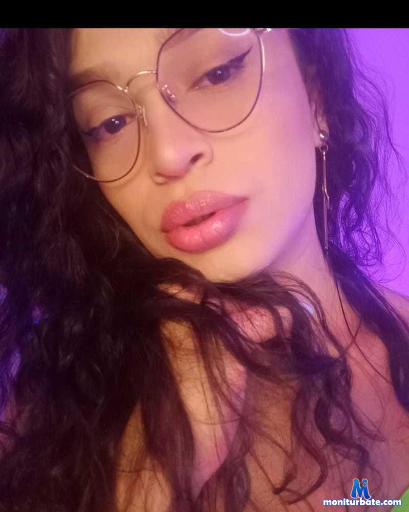 annieandrade camsoda livecam performer profile