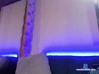 soyvalen camsoda livecam performer profile