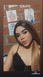 violetaperezz Camsoda livecam show performer room profile