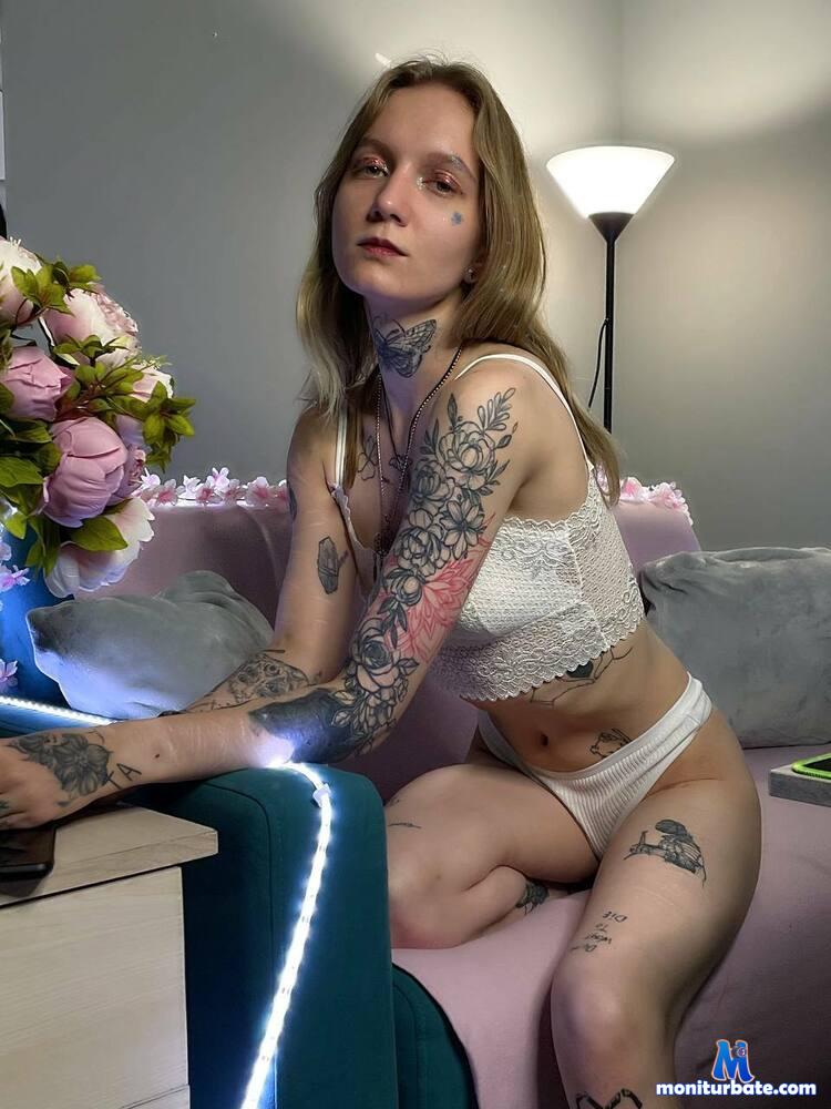 mary-xextra Camsoda performer 