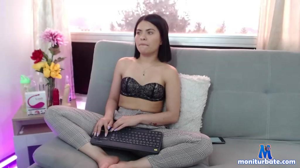 ema-rider camsoda livecam performer profile