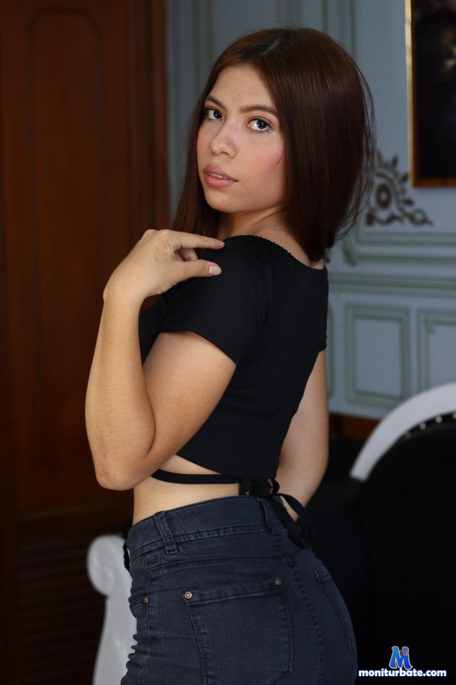 ashly-loret camsoda livecam performer profile