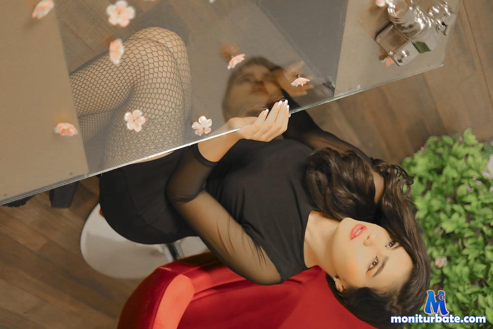 scarletlovejoy camsoda livecam performer profile