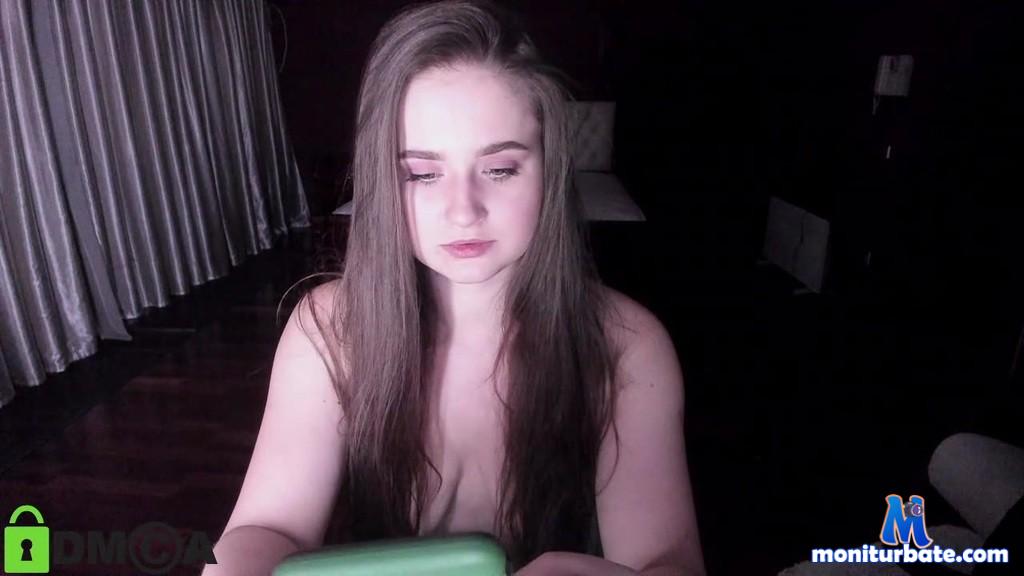 leaveorleft Camsoda performer big-tits curvy cum brunette fetish toys lovense ass masturbation lush big-ass college tattoo hairy-pussy