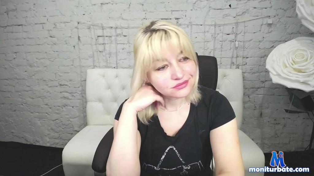 margoruso Camsoda performer fetish toys lovense blonde 18