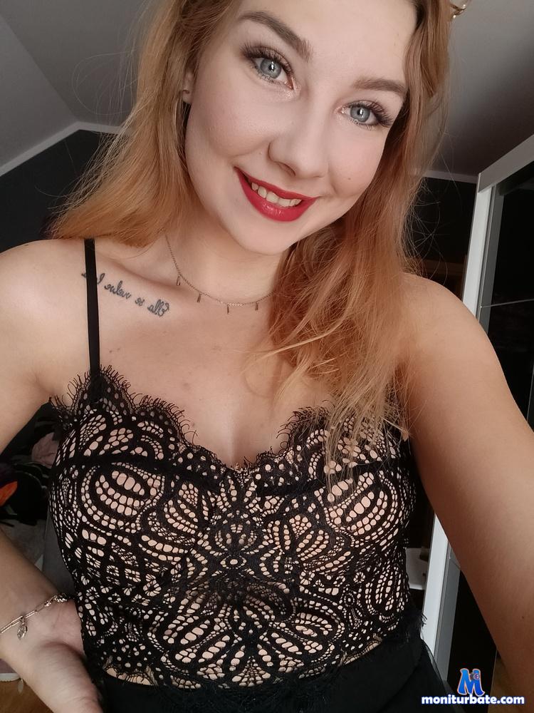 latoyaflirt Camsoda performer 