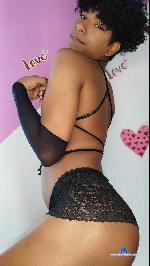 cou-marlonversache Camsoda livecam show performer room profile