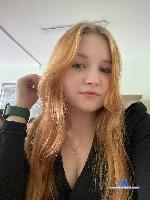 helenaswan Camsoda livecam show performer room profile