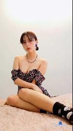 saakuura1 Camsoda livecam show performer room profile
