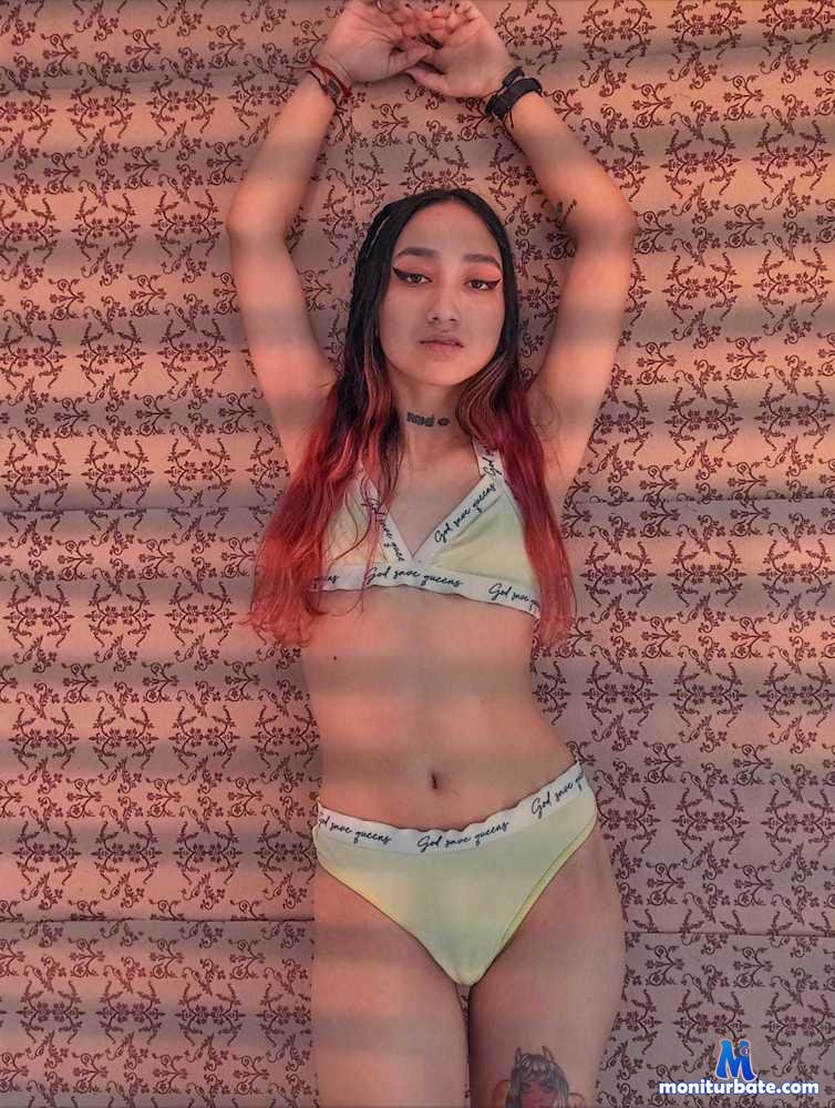 andromedapetit camsoda livecam performer profile
