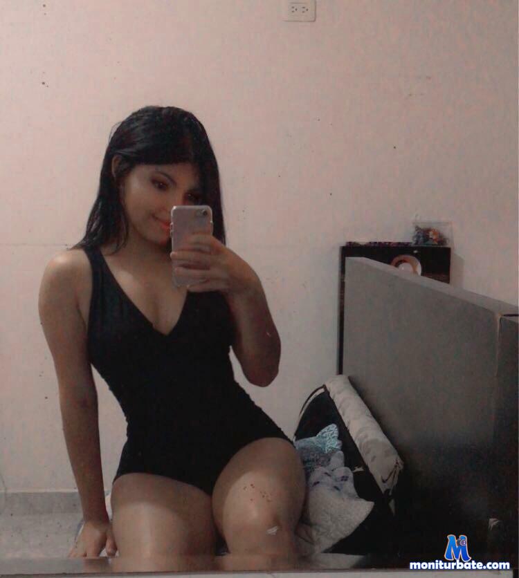 dayhana-rp camsoda livecam performer profile