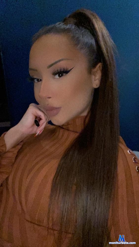 caramellaxxx camsoda livecam performer profile