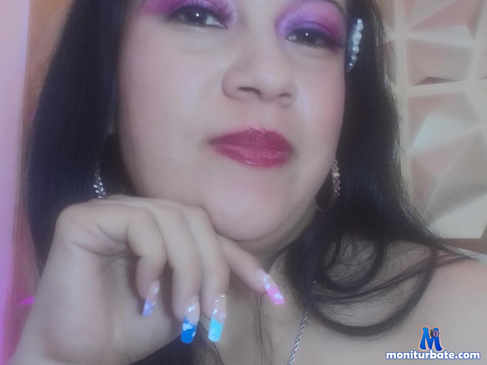 lorenadavila camsoda livecam performer profile