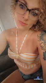 blueyes93 Camsoda livecam show performer room profile