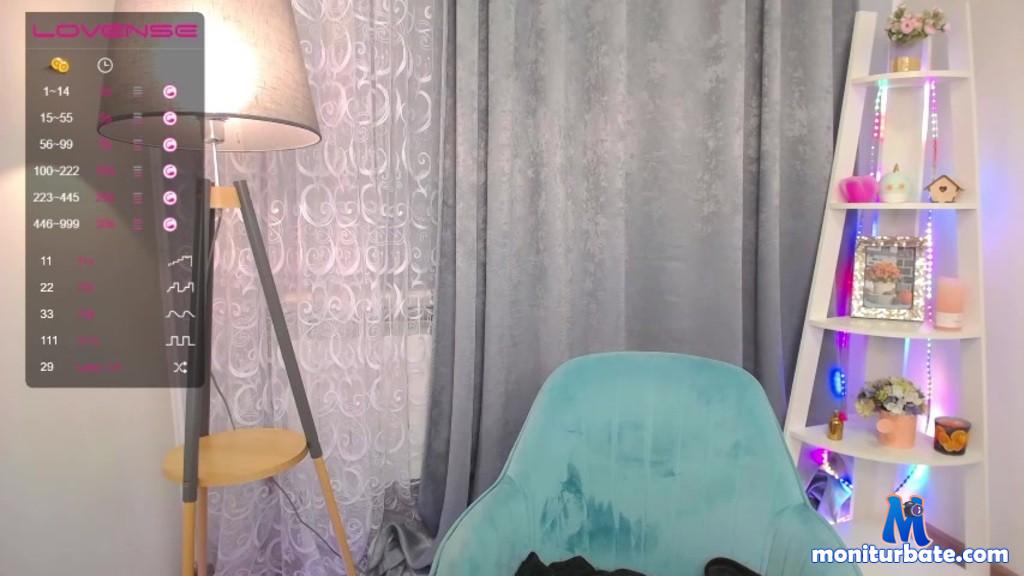 mariannaaa camsoda livecam performer profile