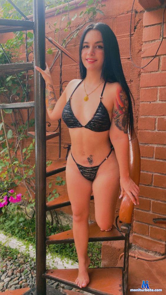 sarita-lopez93 camsoda livecam performer profile