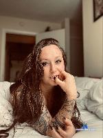 leahlacey Camsoda livecam show performer room profile