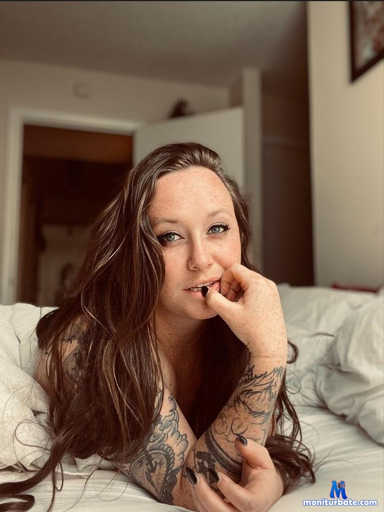 leahlacey camsoda livecam performer profile