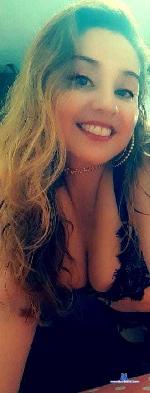elecctraluxury Camsoda livecam show performer room profile