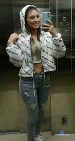 sofiievans Camsoda livecam show performer room profile