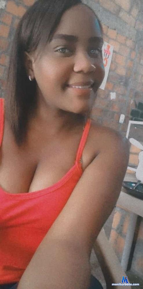 brownbunniiee camsoda livecam performer profile
