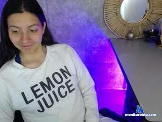 jakkie-m Camsoda performer 