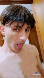sassaki Camsoda livecam show performer room profile