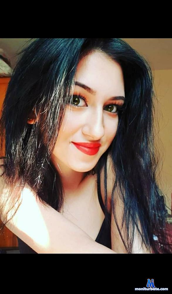 angellinna camsoda livecam performer profile