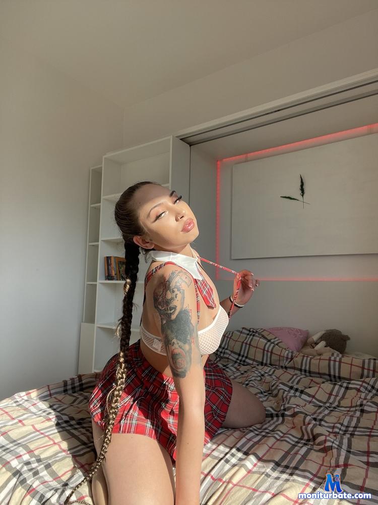 annecaroline camsoda livecam performer profile