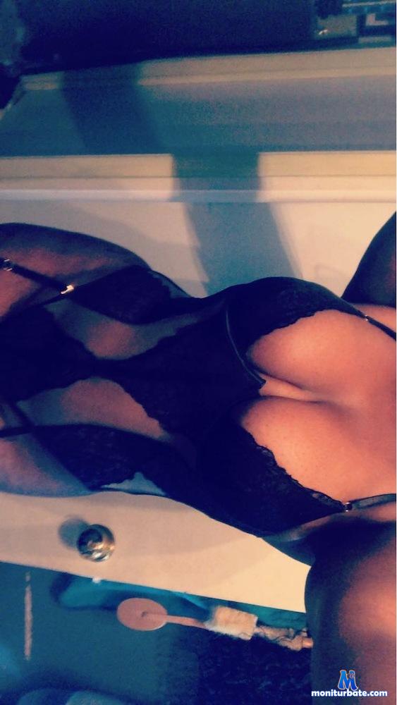 lillyevers22 Camsoda performer 