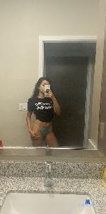 yojairie Camsoda livecam show performer room profile
