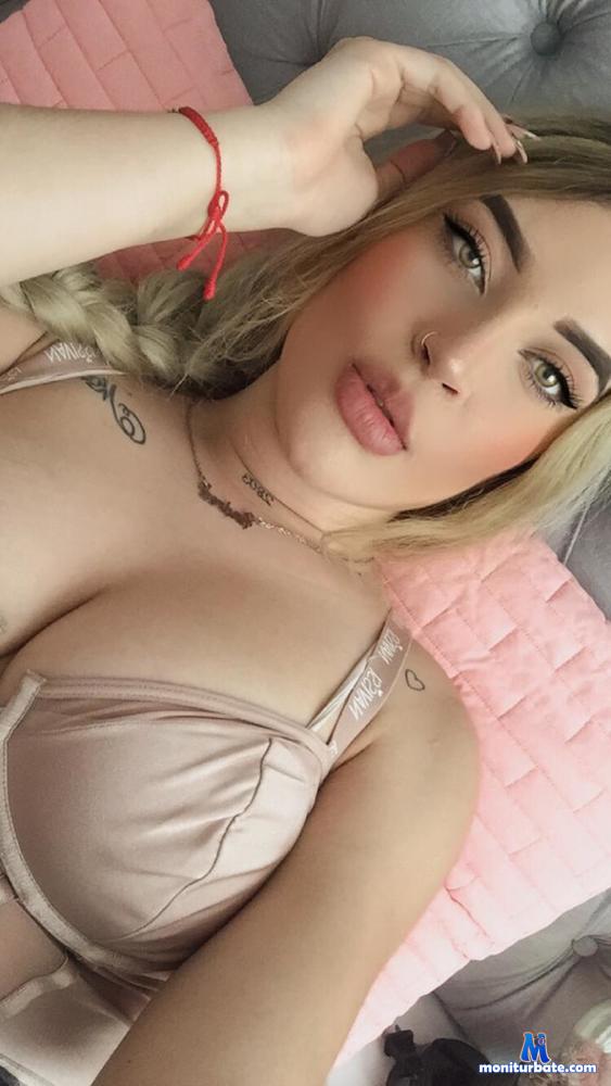 emma-brownn Camsoda performer 
