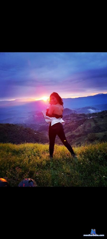 antonnella22 camsoda livecam performer profile