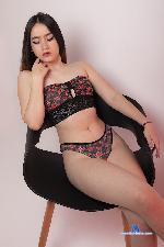 shyra-claarke Camsoda livecam show performer room profile