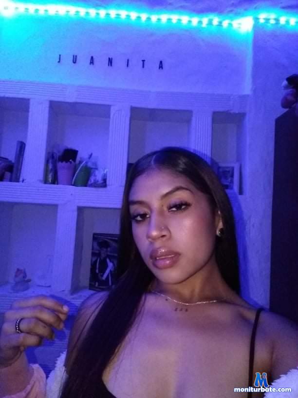 juanita-cute camsoda livecam performer profile