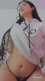emma-thoshi Camsoda livecam show performer room profile