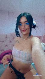 aileenibars Camsoda livecam show performer room profile